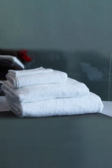 Professional White Towel (600 GSM)